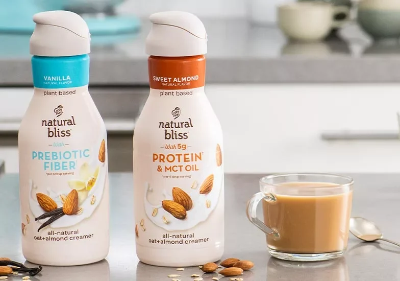 Creamer and formulated dairy powder