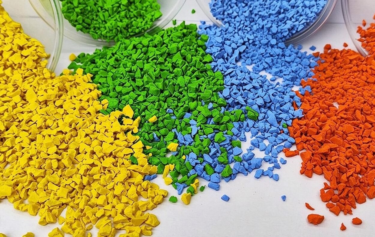 Free-flowing granules and bulk solids