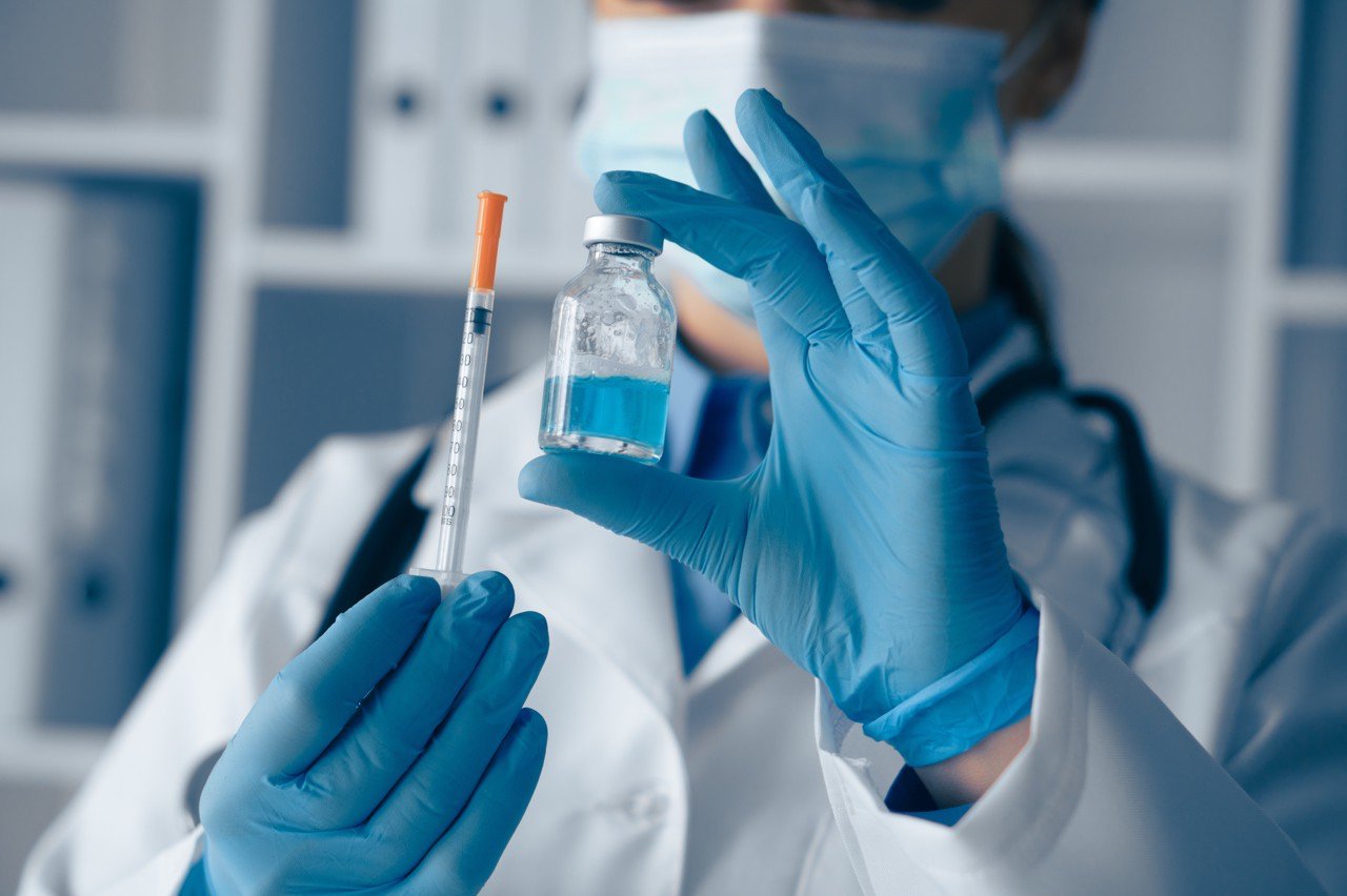 Pharmaceutical intermediates and heat-sensitive powders