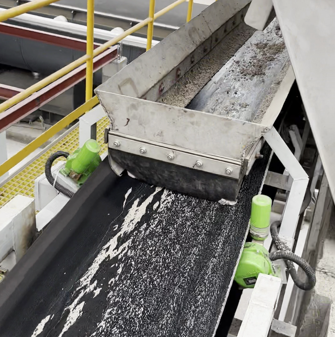 Sludge dewatering vs thermal drying process
